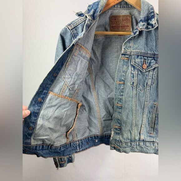 Lucky Brand Heavy Distressed The Tomboy Trucker Denim Jacket XS - Picture 6 of 12